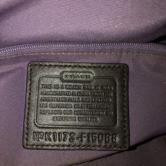 100% Authentic Coach purse, in great condition barely used! - Picture 2 of 3